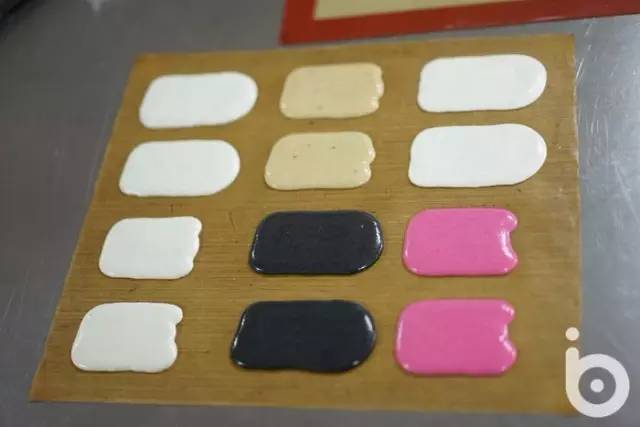 超级主厨|拿着这份甜品问了10个路人，居然没人猜到它是马卡龙