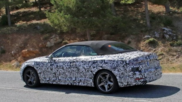 颜值典范新一代奥迪A5敞篷版谍照