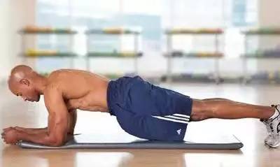 翘臀马甲线训练计划女生,美女塑造腹肌及马甲线必学