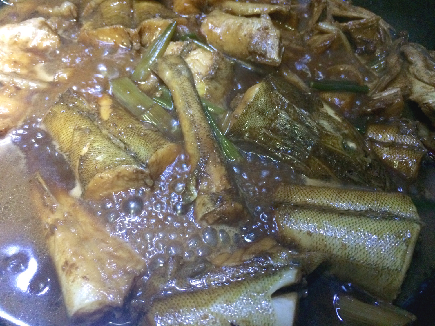 清炖深海小鱼的家常做法,清炖小鱼的家常做法简单好吃