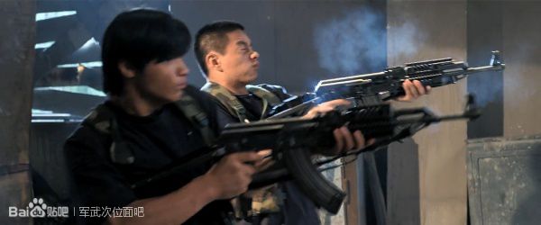 战争电影中的经典枪械,电影战狼中的一些枪械
