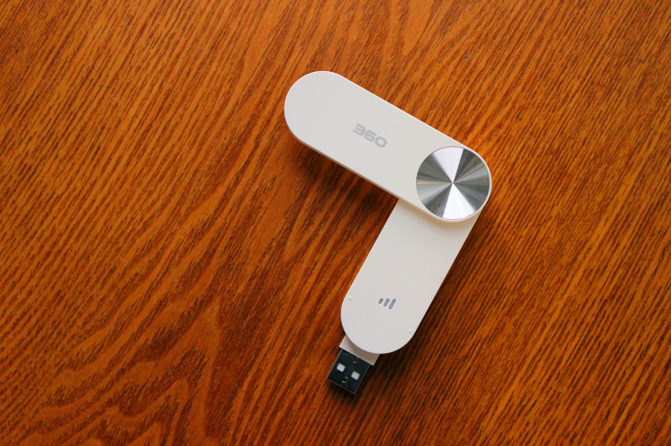 360wifi扩展器r2测评视频,360r2wifi扩展器开箱