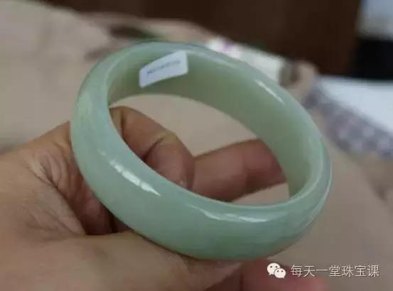 几百块钱的羊脂白玉,几百块钱的羊脂玉是真的吗