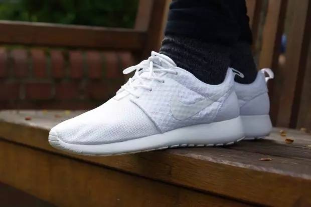 那些脚感贼棒的平价潮鞋,平价好看的鞋子潮鞋推荐