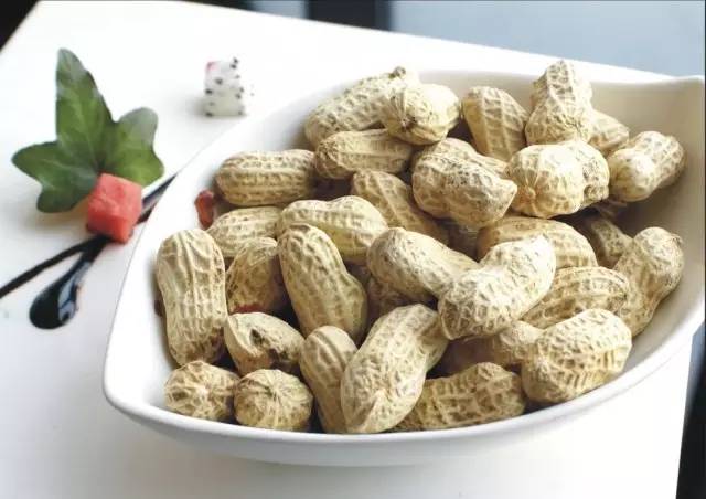 花生不能和10种食物一起吃,花生不能和什么一起食用