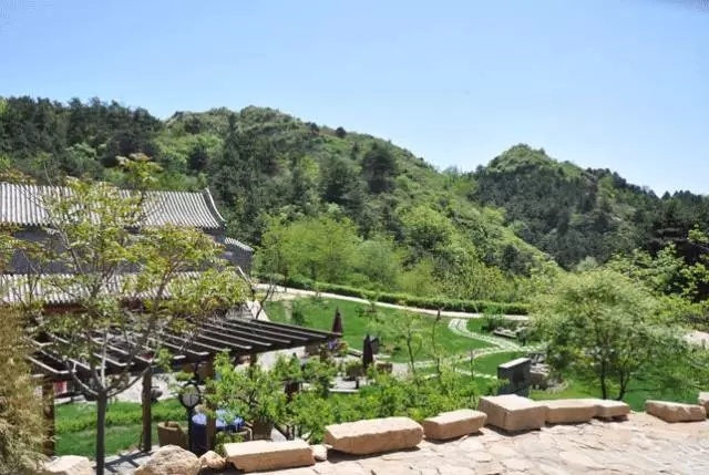 夏天天气这么热合适去哪儿玩,大暑去哪里玩比较凉快