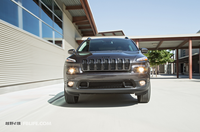 jeep自由光2.0自然吸气六万公里,转型之作第6集完全版