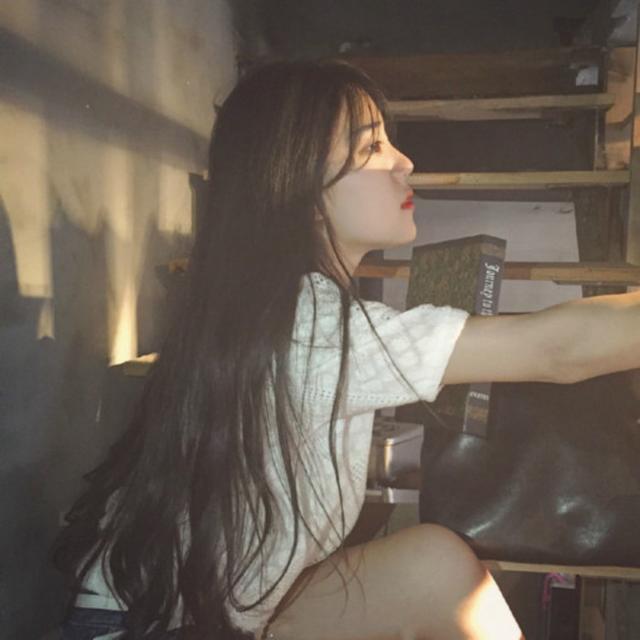 单身女找男合租，租金不贵，每周还能够与她有一次...