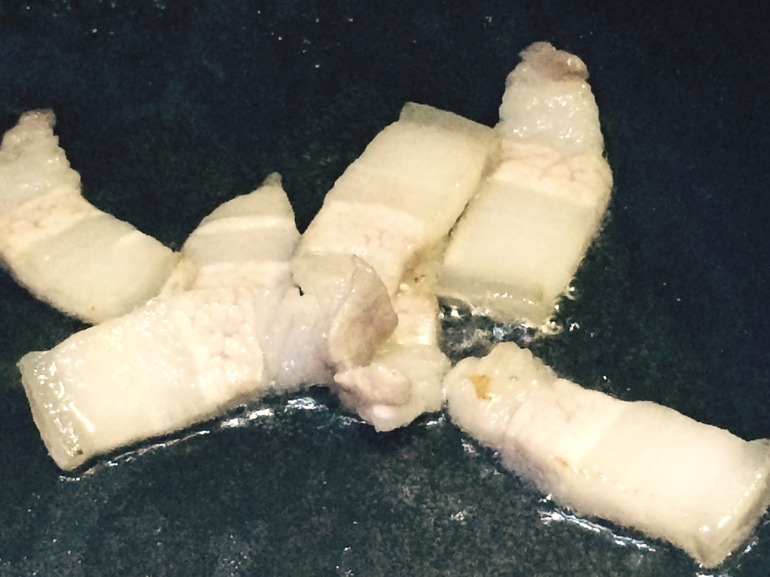 清炖深海小鱼的家常做法,清炖小鱼的家常做法简单好吃