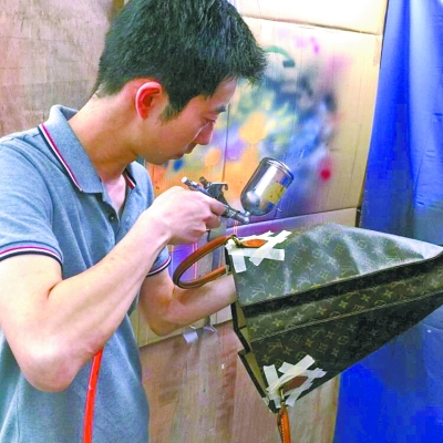 奢侈品保养店维修,奢侈品保养修复师傅