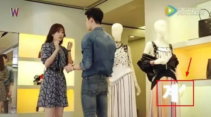 女主穿越到李钟硕演的韩剧里,李钟硕穿越到漫画世界上