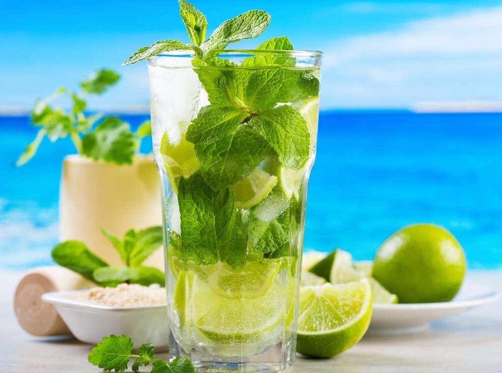 放弃吧少女，吃再多保健品也不会让你变美