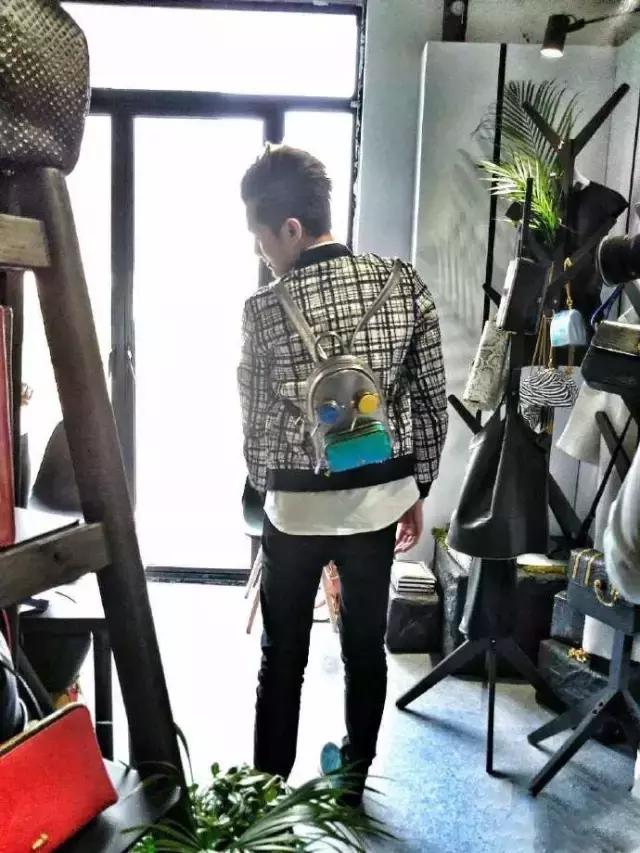 高圆圆最新背的包包,高圆圆剧中包包