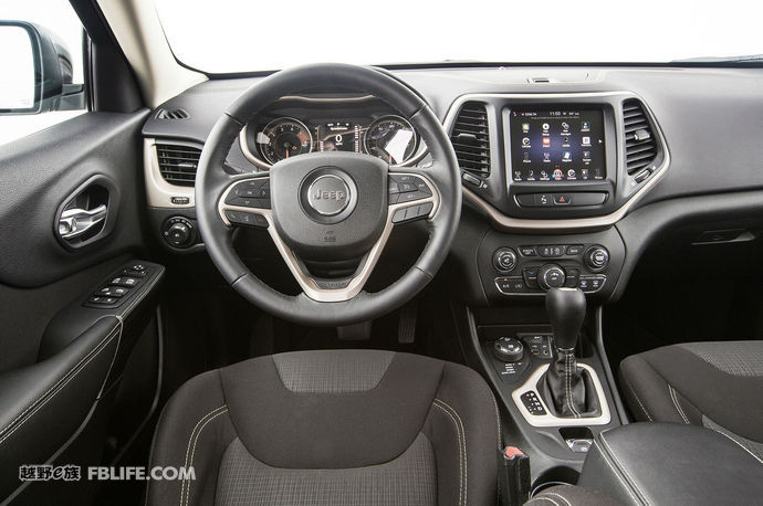 jeep自由光2.0自然吸气六万公里,转型之作第6集完全版