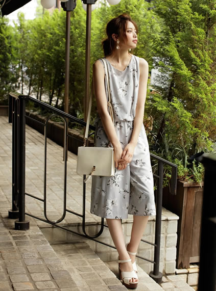 裤腿宽大的阔腿裤冬天怎么搭配,比较阔的阔腿裤怎么穿