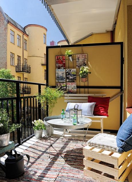 为了让媳妇高兴，他说阳台就要这样装