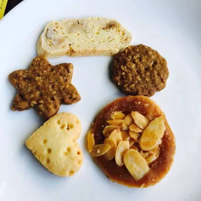 始终护住你的孩子气,总有人还宁愿守护你的孩子气