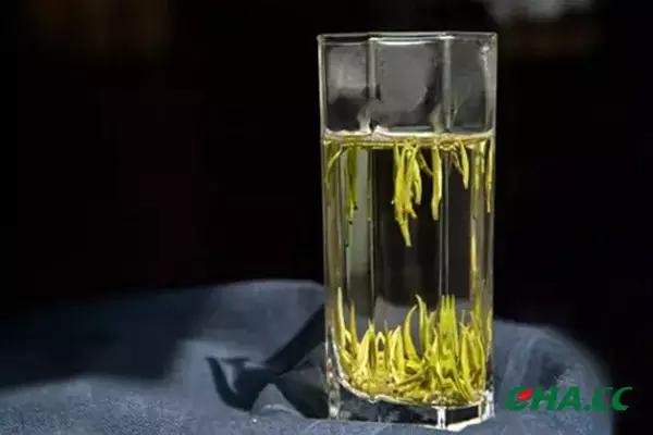 黄茶制作的过程是什么样的,简介黄茶的制作过程