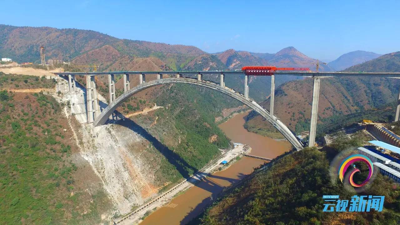 北盘江铁路特大桥和公路特大桥,中国最高桥北盘江大桥建设