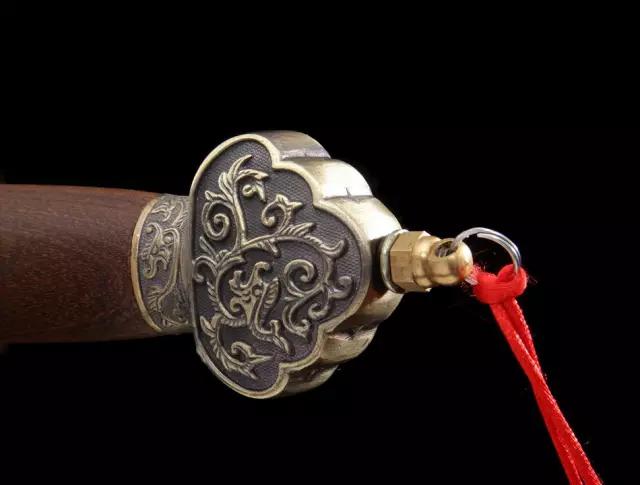 花纹钢乾隆宝剑,乾隆年制宝剑