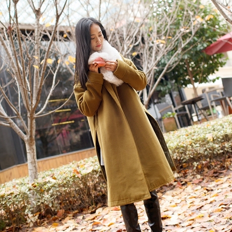 甜美风呢子大衣搭配裤子 (女童呢子大衣春秋甜美)