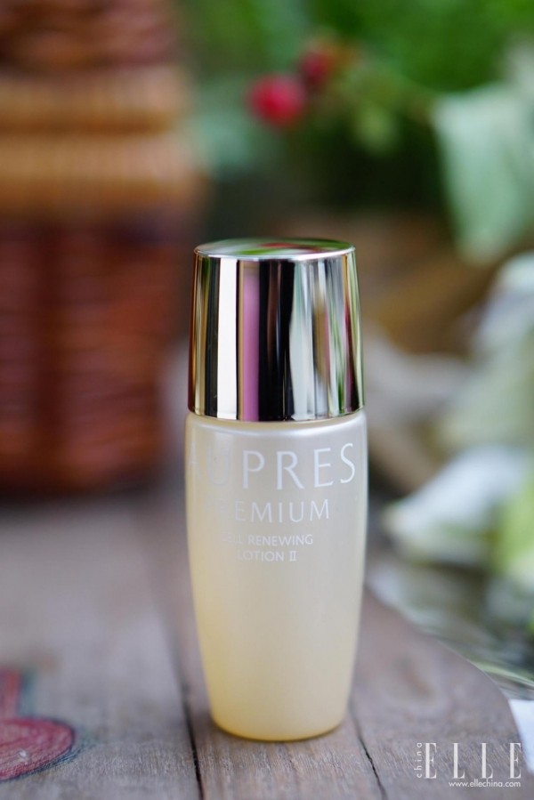 欧珀莱臻萃轻龄玻尿酸系列怎么样,欧珀莱臻萃轻松龄水润面膜好用吗