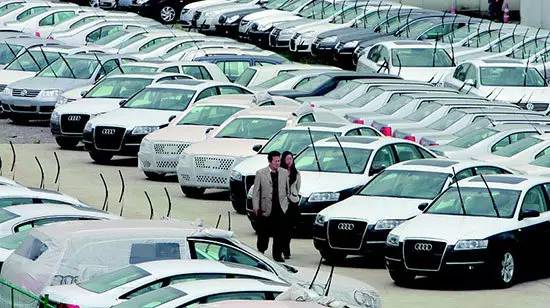 为什么一大波东莞人赶着去买车?