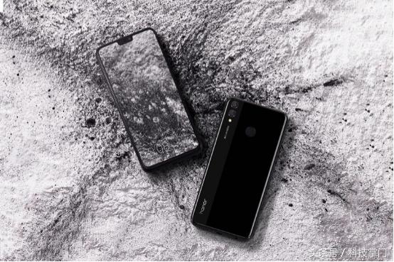 荣耀8x开箱魅海蓝,荣耀8x值得入手的手机