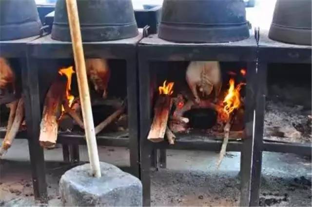 东莞大岭山荔枝柴烧鹅视频,大岭山荔枝烧鹅