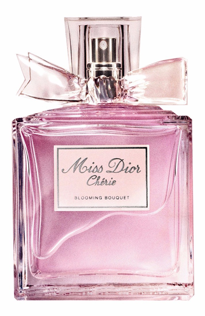 新一代“迪奥小姐”邀你重回墨山城堡！要来体验吗？