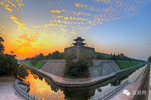 你好，我叫西安！这是我2016年的新名片，请多多关照！