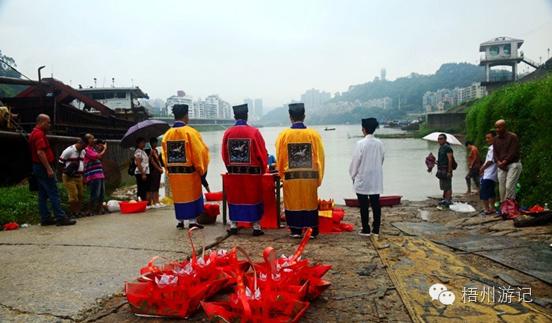 我们真的低估了2016年龙母诞的魅力，没去现场的你后悔了吗？