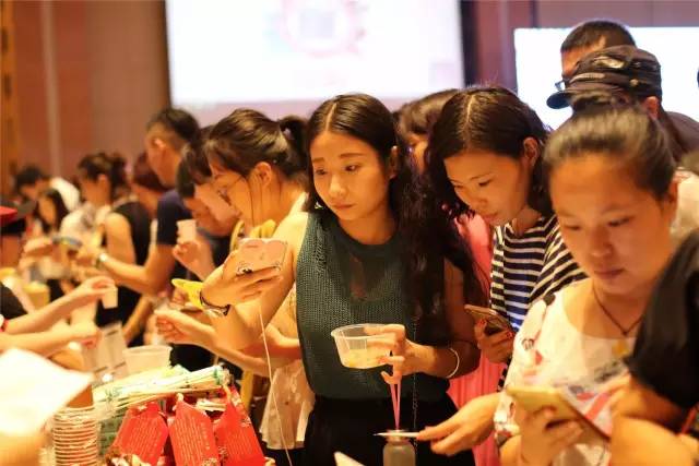 临沂首届美食微商联盟品鉴会火爆铂尔曼，嗨翻500名吃货！