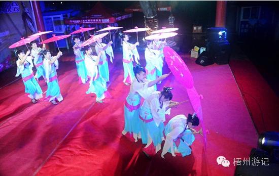 我们真的低估了2016年龙母诞的魅力，没去现场的你后悔了吗？