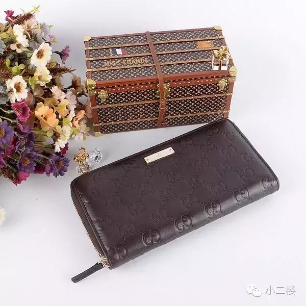 钱包要选什么样的才好,什么牌子的钱包好看合适女孩子