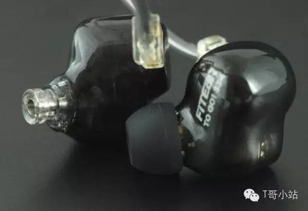 入耳式耳机排行榜,入耳式耳机排行榜推荐