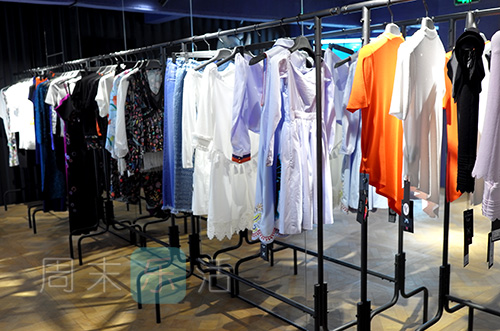 逛街试衣服快乐文案,逛街收获快乐文案