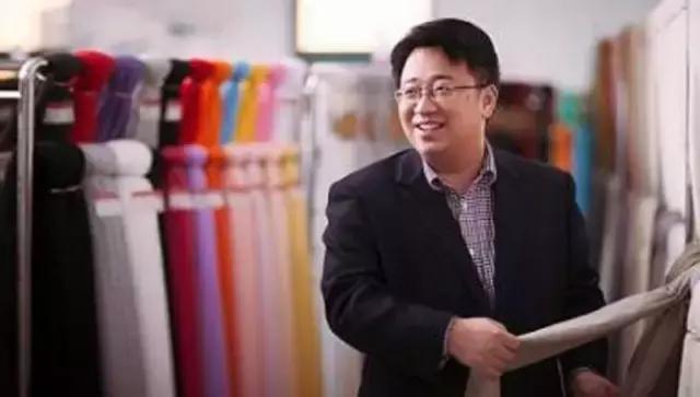 他学韩语出身，做服装却秒杀Zara，年入13亿