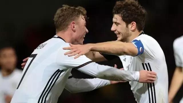 閲岀害濂ヨ繍浼氬反瑗垮痉鍥借冻鐞冭禌,閲岀害濂ヨ繍浼氳冻鐞冭禌