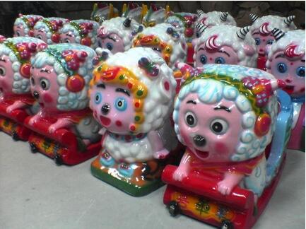 摇摆机的危害有多大,千万不要让孩子坐电梯