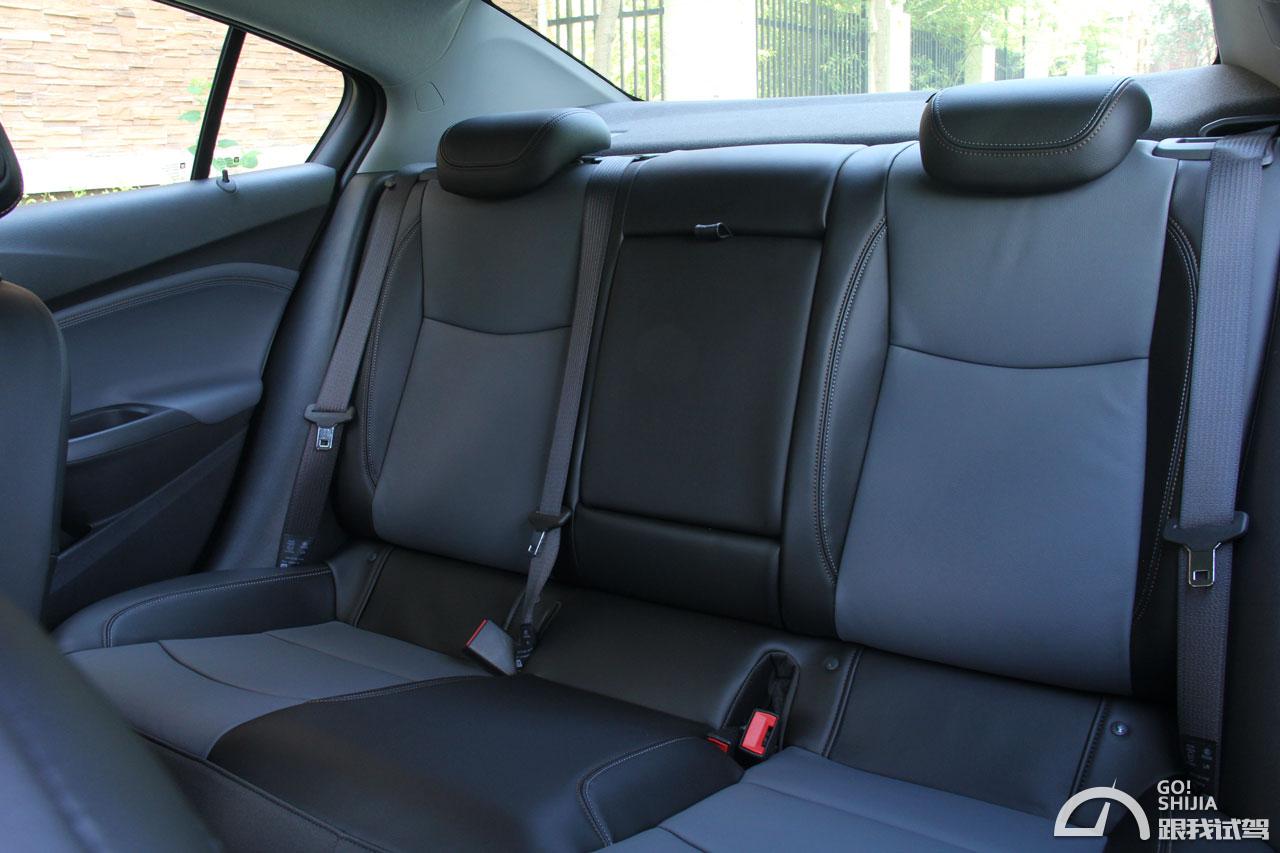 试驾19科鲁兹,雪佛兰科鲁兹2015款经典试驾视频