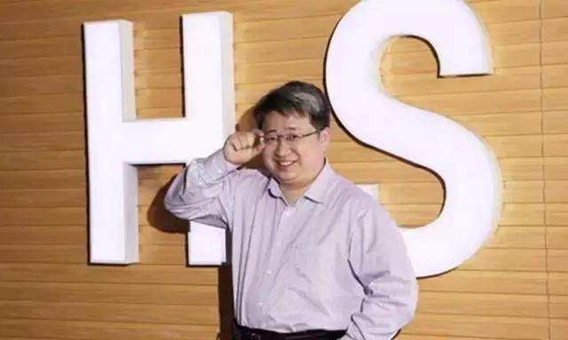 他学韩语出身，做服装却秒杀Zara，年入13亿