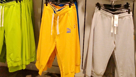 喜欢买衣服的女生看过来,喜欢在实体店买衣服的人性格