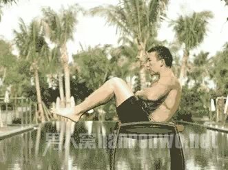 漂亮的马甲线和汗水是分不开的,最完美的人鱼马甲线