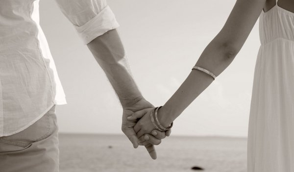 一段刻骨铭心的爱情怎能说忘就忘,为什么爱情说忘就忘