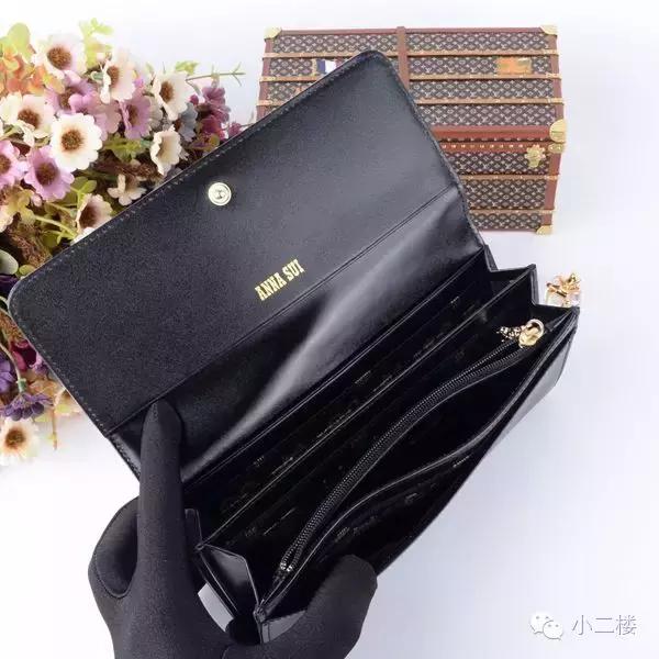 钱包要选什么样的才好,什么牌子的钱包好看合适女孩子