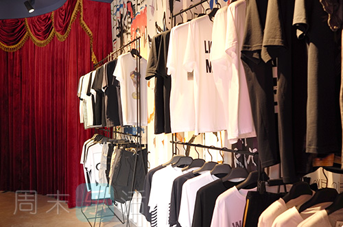 逛街试衣服快乐文案,逛街收获快乐文案