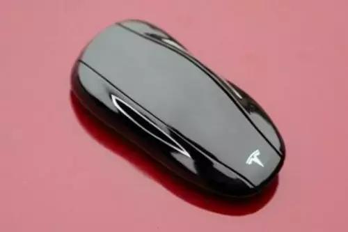 就算买不起车，淘宝把钥匙也好撩妹