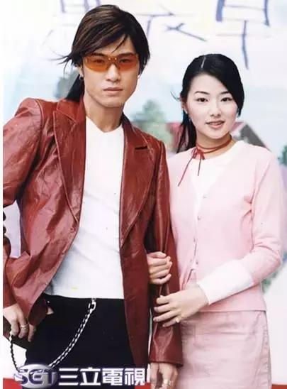 陈乔恩偏爱偶像剧,40岁仍坚信一见钟情的陈乔恩