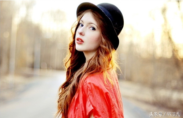 14岁开始模特事业，21岁成平民偶像，她是最会穿衣的北欧精灵